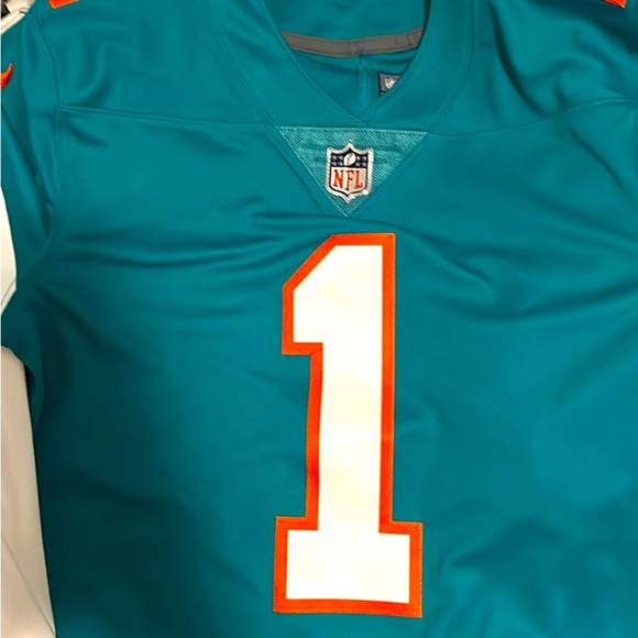 Football jerseys - Picture 1 of 6